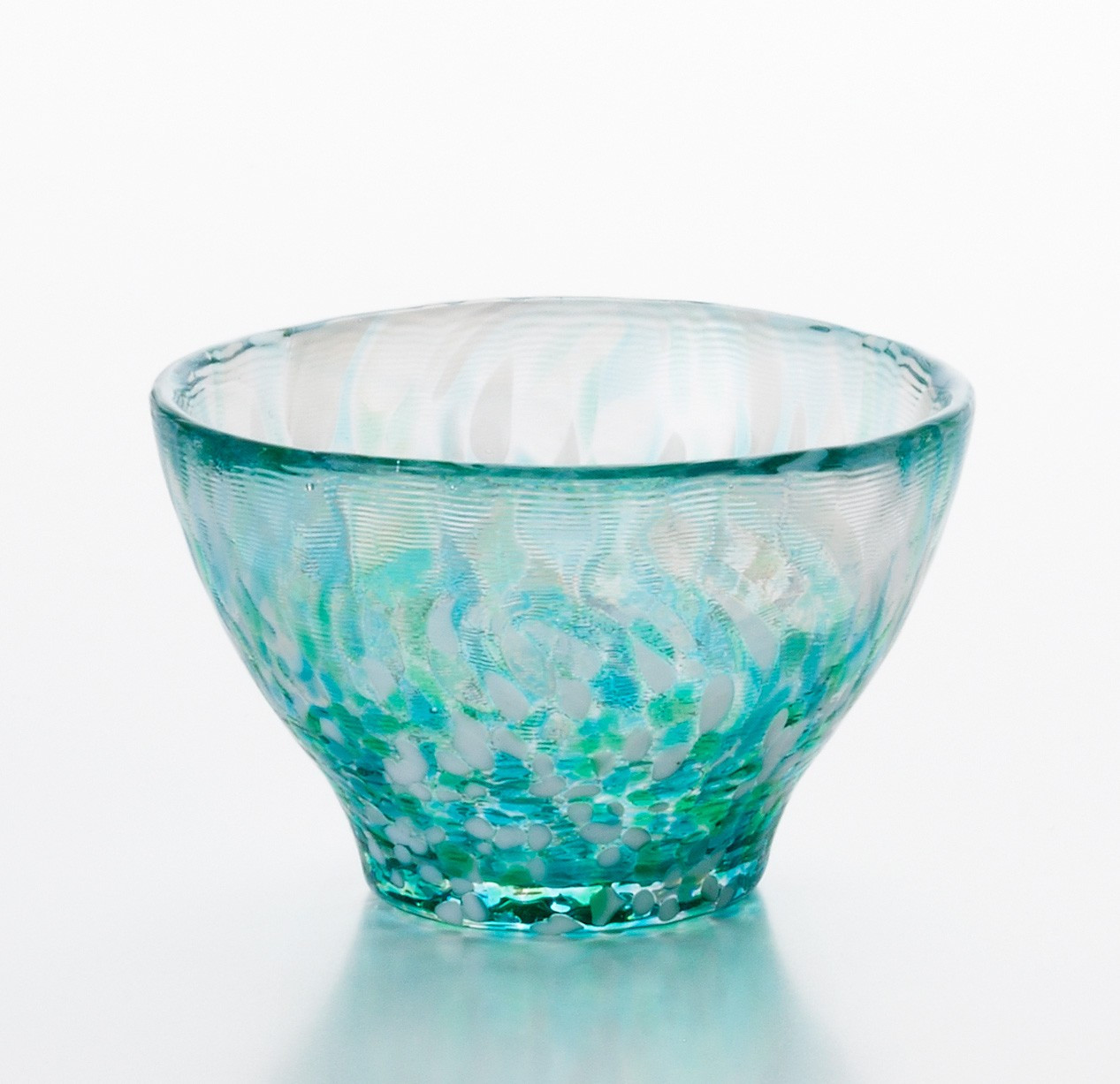Mizubasho – Japanese Skunk Cabbage Sake Glass