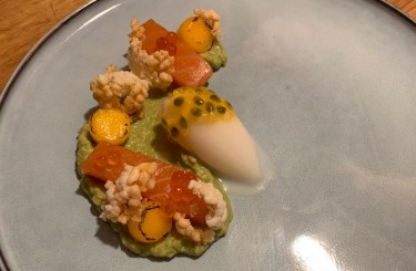 Miso Pickled Salmon - Miso pickled salmon Avocado puree Rice sorbet Passion fruit
Chef: Julian Stork
Restaurant: Hotel Haldensee